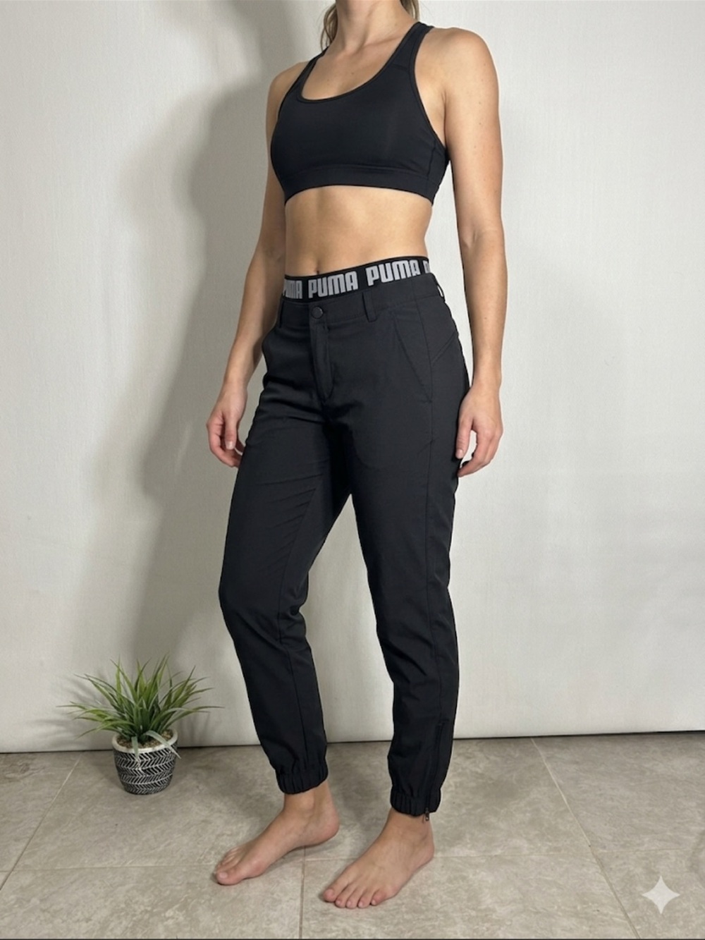 Puma Size 30 Women's Black Logo Waist Joggers
